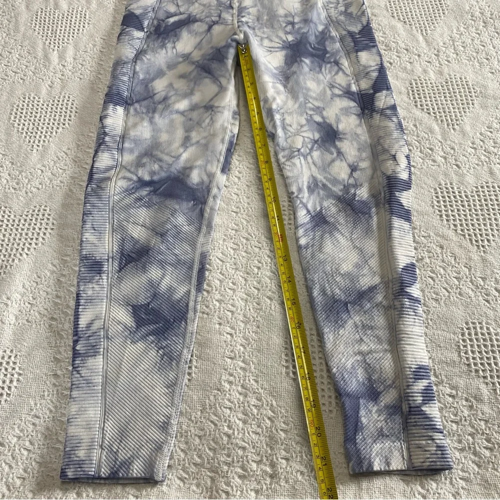 Offline By Aerie Tie Dye Leggings (M)